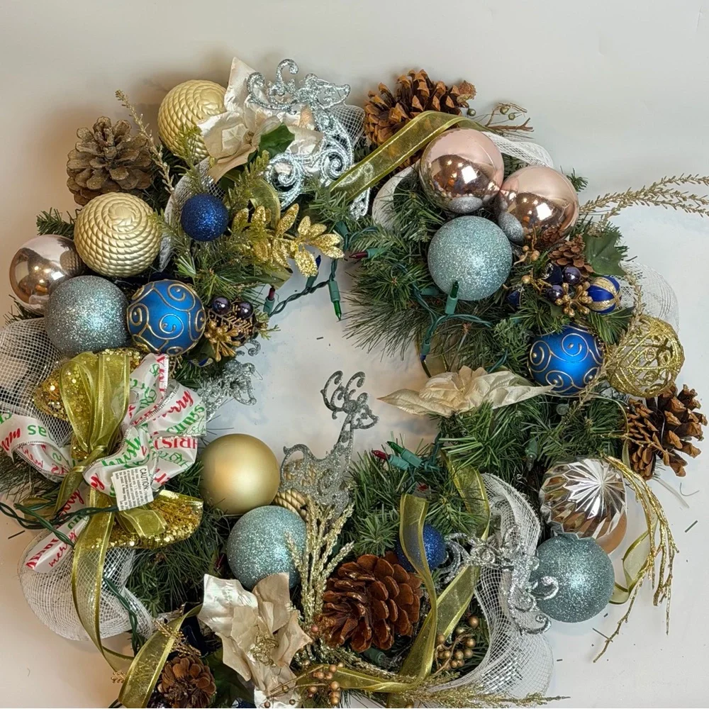 Festive Holiday Wreath with Gold and Silver Accents